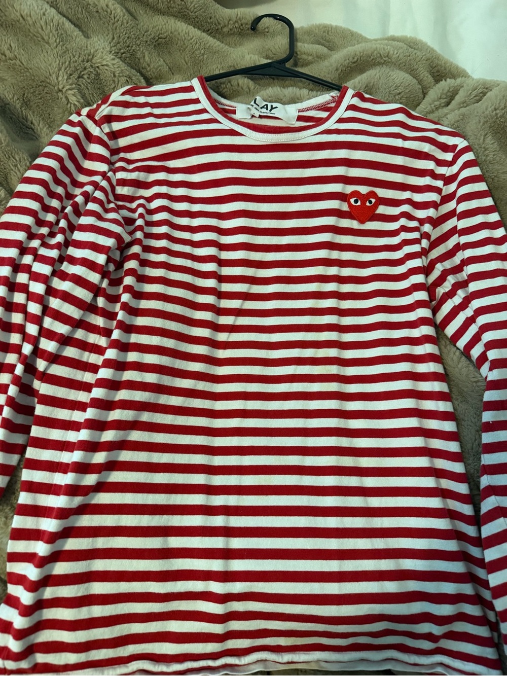 COMME des GARÇONS PLAY Red & White Striped Heart Long Sleeve Tee